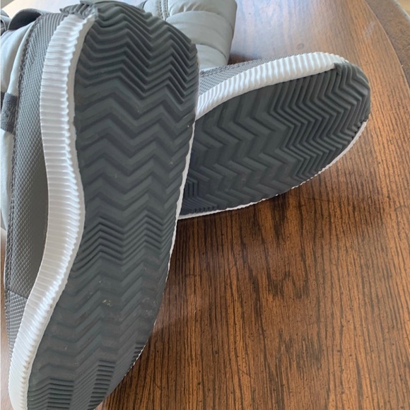 Sorel in and out waterproof boots - Picture 3 of 4